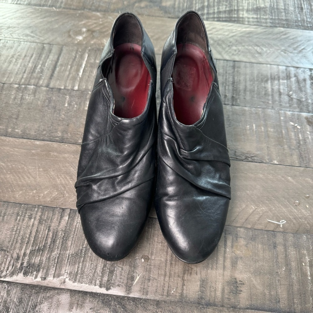 Abeo BIO Black Leather Booties Pumps Heeled Size 9.5N
